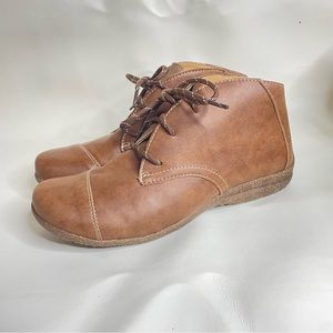 Boc Sabelle Boots brown Learher BC0009516 Lace Up Booties